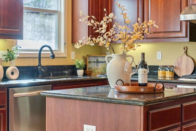 414 Tasman Drive, Sunnyvale, CA 94089