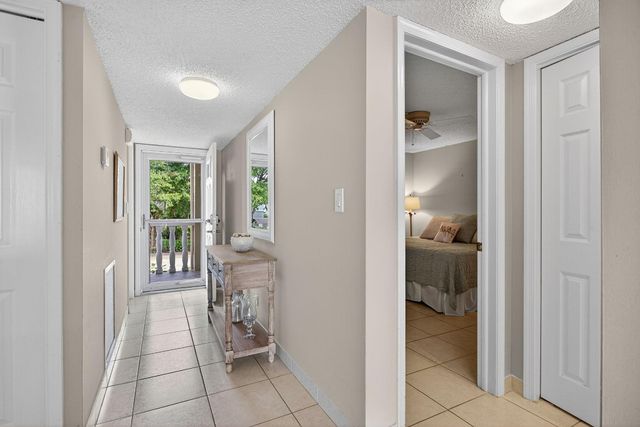 985 SE 19 Avenue 204, Deerfield Beach, FL 33441