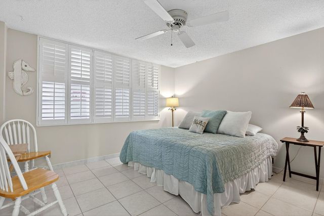 985 SE 19 Avenue 204, Deerfield Beach, FL 33441