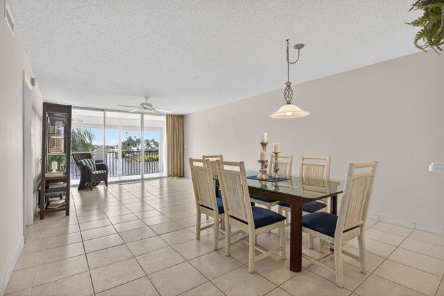 985 SE 19 Avenue 204, Deerfield Beach, FL 33441