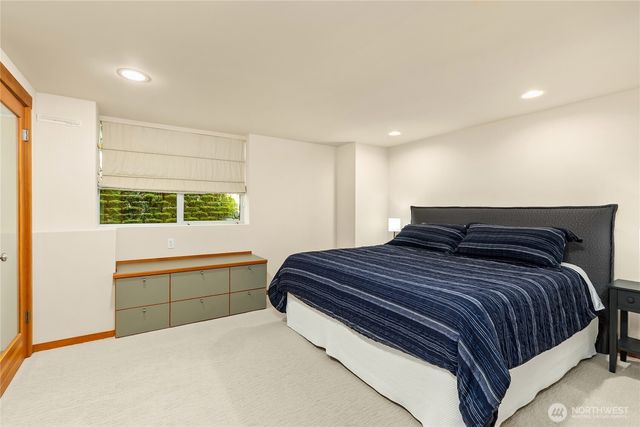 16221 Reitan Road NE, Bainbridge Island, WA 98110