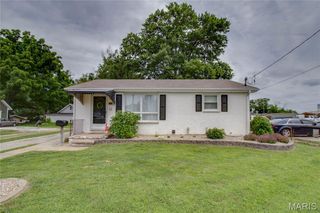 12 E Delmar Avenue, Alton, IL 62002