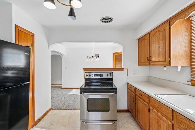 3316 S 60th STREET, Milwaukee, WI 53219