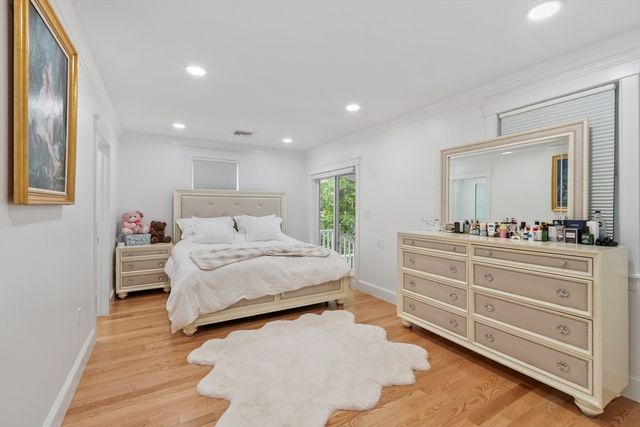 73 Martin St, Essex, MA 01929