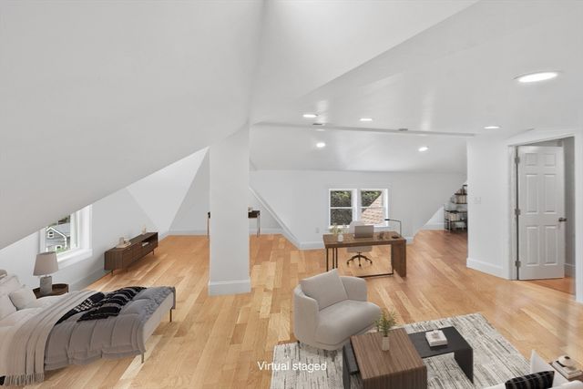 73 Martin St, Essex, MA 01929