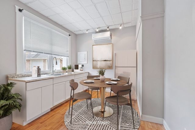 73 Martin St, Essex, MA 01929