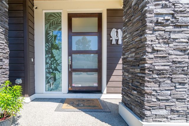 5852 S 326th Court, Auburn, WA 98001