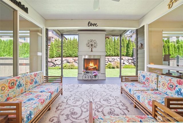 5852 S 326th Court, Auburn, WA 98001