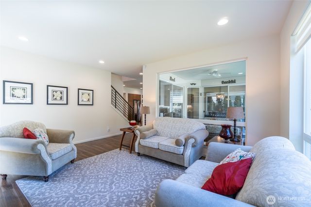 5852 S 326th Court, Auburn, WA 98001