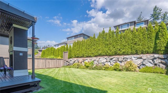 5852 S 326th Court, Auburn, WA 98001