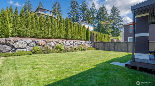 5852 S 326th Court, Auburn, WA 98001