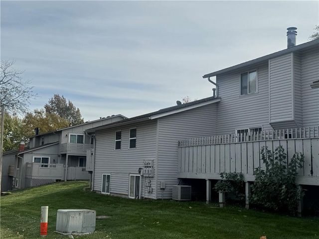 6028 E 127 Street, Grandview, MO 64030