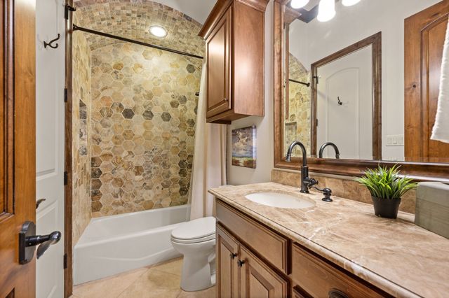 6909 Sir Spencer Court, Colleyville, TX 76034