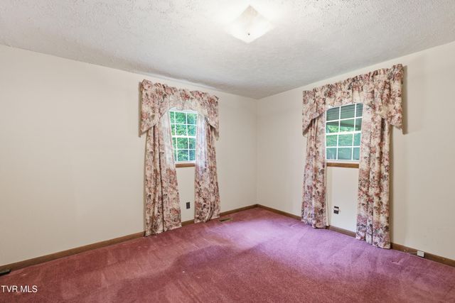123 Lexington Avenue, Elizabethton, TN 37643