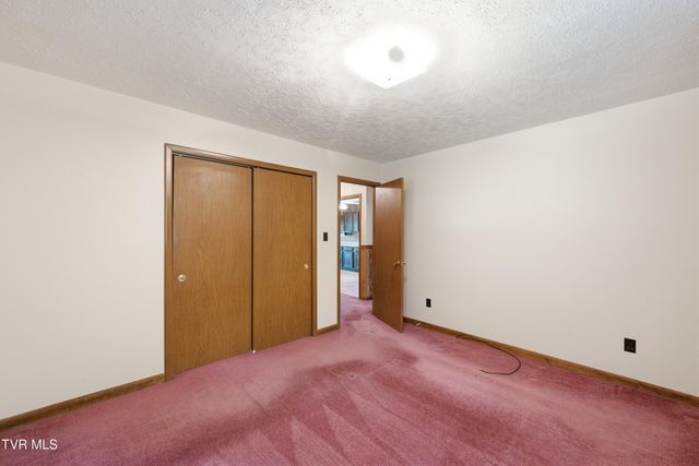 123 Lexington Avenue, Elizabethton, TN 37643