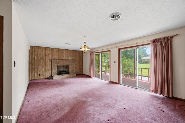 123 Lexington Avenue, Elizabethton, TN 37643