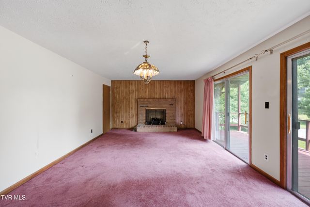 123 Lexington Avenue, Elizabethton, TN 37643