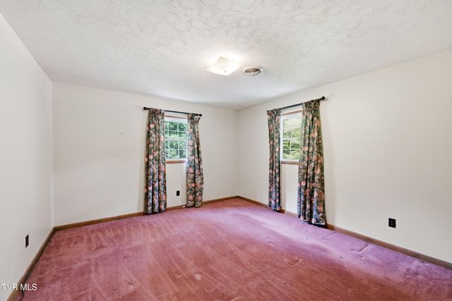 123 Lexington Avenue, Elizabethton, TN 37643