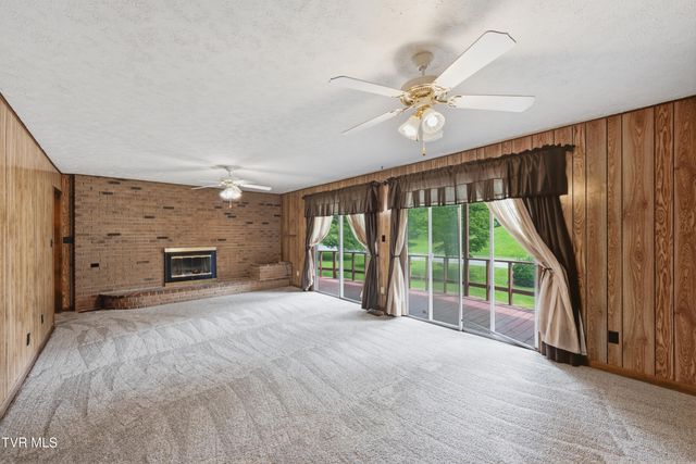 123 Lexington Avenue, Elizabethton, TN 37643