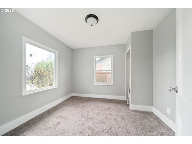 283 18TH Ave, Longview, WA 98632