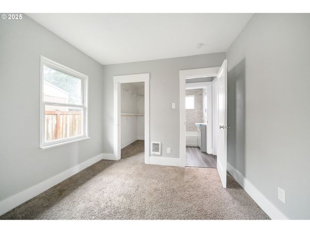 283 18TH Ave, Longview, WA 98632