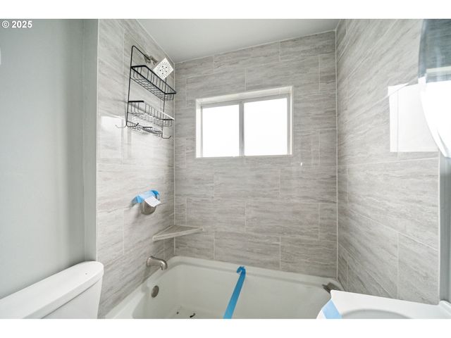 283 18TH Ave, Longview, WA 98632