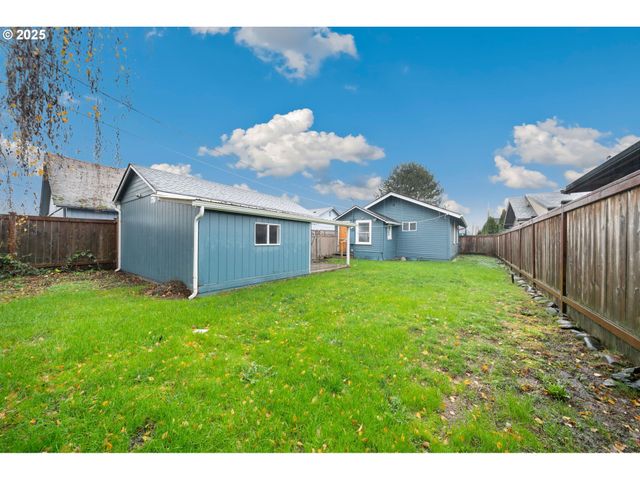283 18TH Ave, Longview, WA 98632
