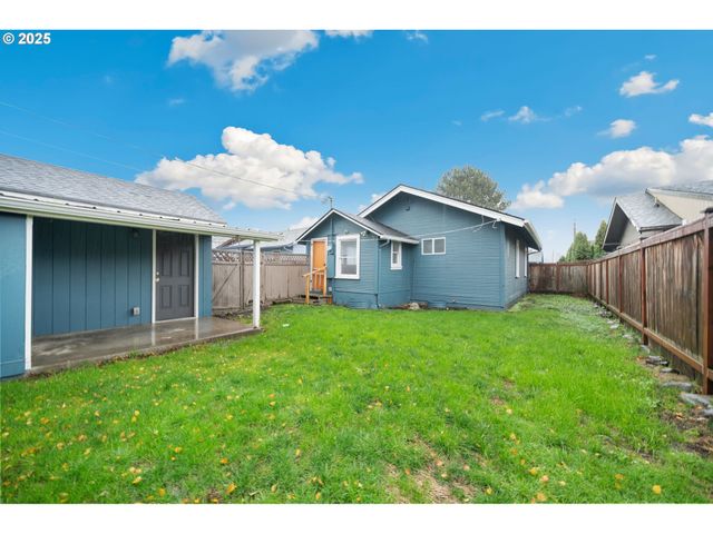 283 18TH Ave, Longview, WA 98632
