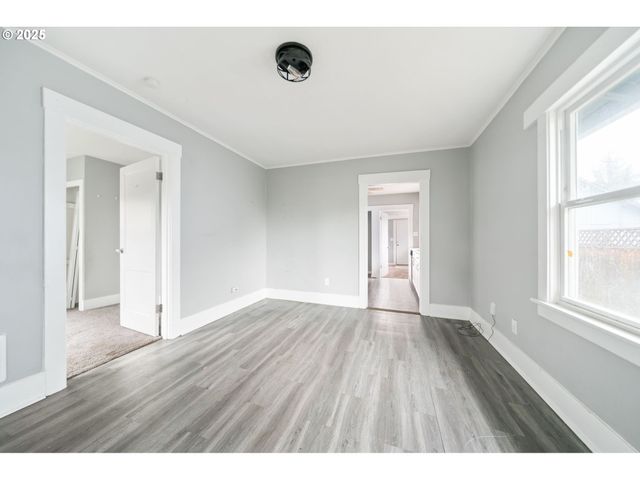 283 18TH Ave, Longview, WA 98632