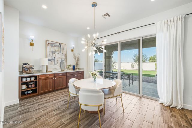 3930 E IRIS Drive, Chandler, AZ 85286