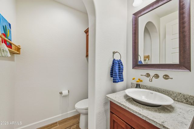 3930 E IRIS Drive, Chandler, AZ 85286