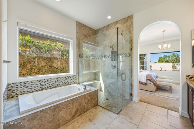 3930 E IRIS Drive, Chandler, AZ 85286