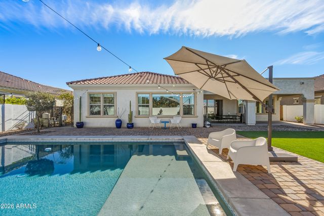 3930 E IRIS Drive, Chandler, AZ 85286