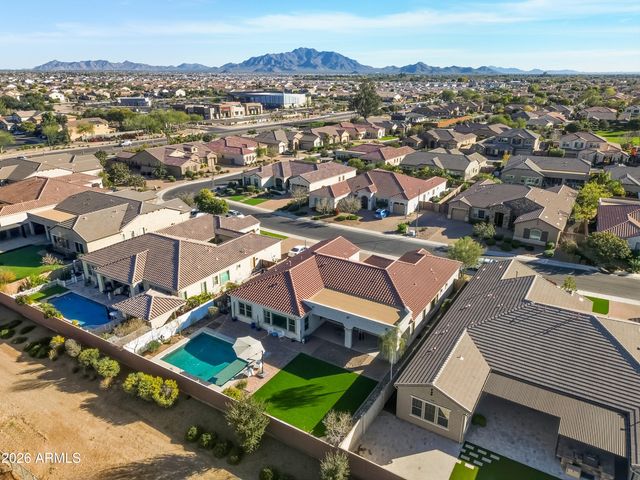 3930 E IRIS Drive, Chandler, AZ 85286