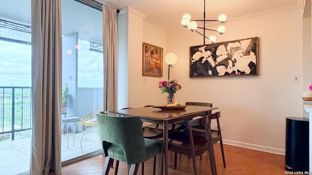 7039 San Pedro Ave Apt 812, San Antonio, TX 78216