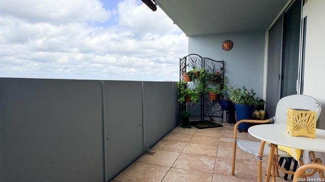 7039 San Pedro Ave Apt 812, San Antonio, TX 78216