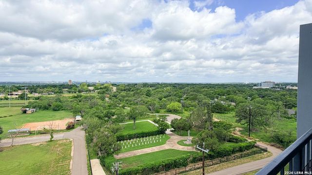 7039 San Pedro Ave Apt 812, San Antonio, TX 78216