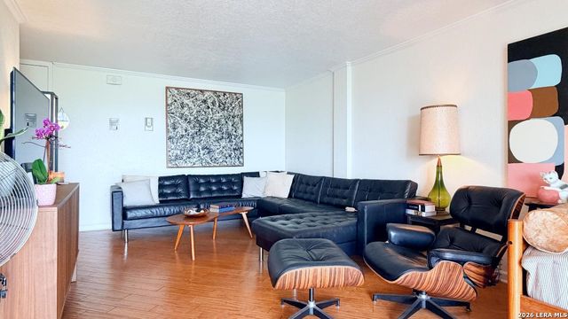 7039 San Pedro Ave Apt 812, San Antonio, TX 78216