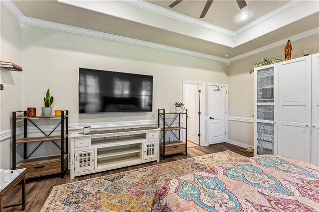 6513 W Hearth Stone Drive, Rogers, AR 72758