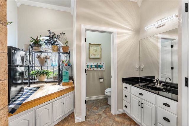 6513 W Hearth Stone Drive, Rogers, AR 72758