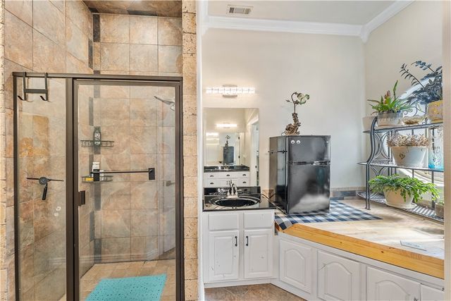 6513 W Hearth Stone Drive, Rogers, AR 72758