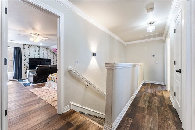 6513 W Hearth Stone Drive, Rogers, AR 72758