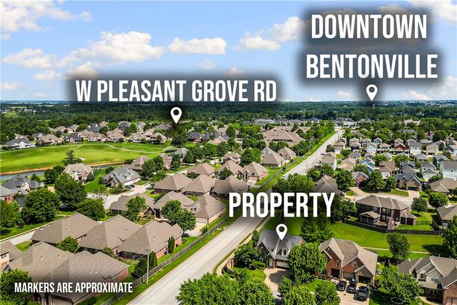 6513 W Hearth Stone Drive, Rogers, AR 72758