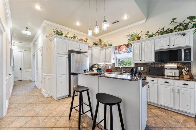 6513 W Hearth Stone Drive, Rogers, AR 72758