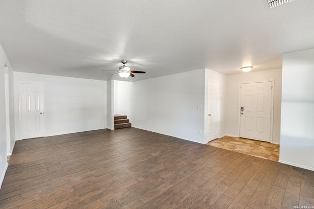 3606 Friendly Acres, Selma, TX 78154