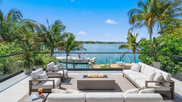1305 Peninsular Road, Jupiter, FL 33469