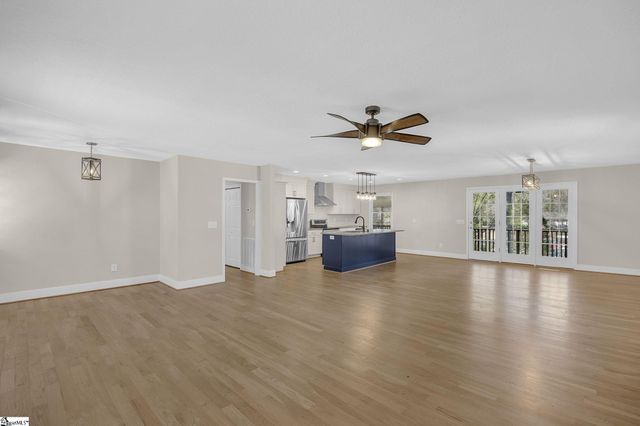 101 Cardinal Drive, Seneca, SC 29672