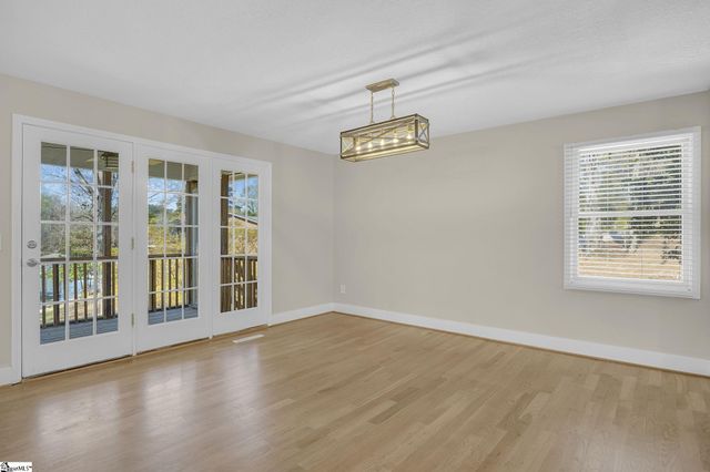 101 Cardinal Drive, Seneca, SC 29672