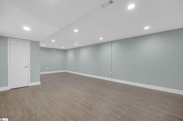 101 Cardinal Drive, Seneca, SC 29672