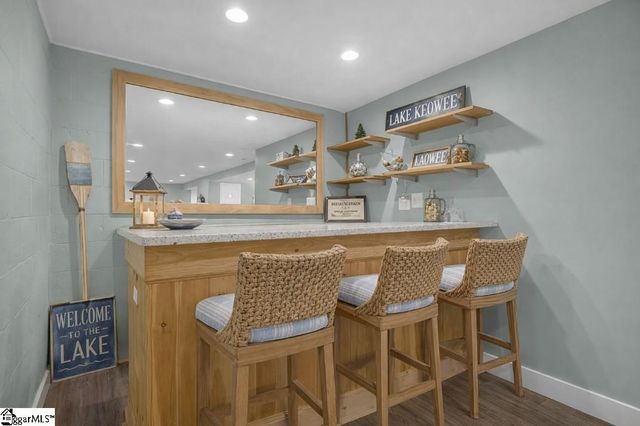 101 Cardinal Drive, Seneca, SC 29672